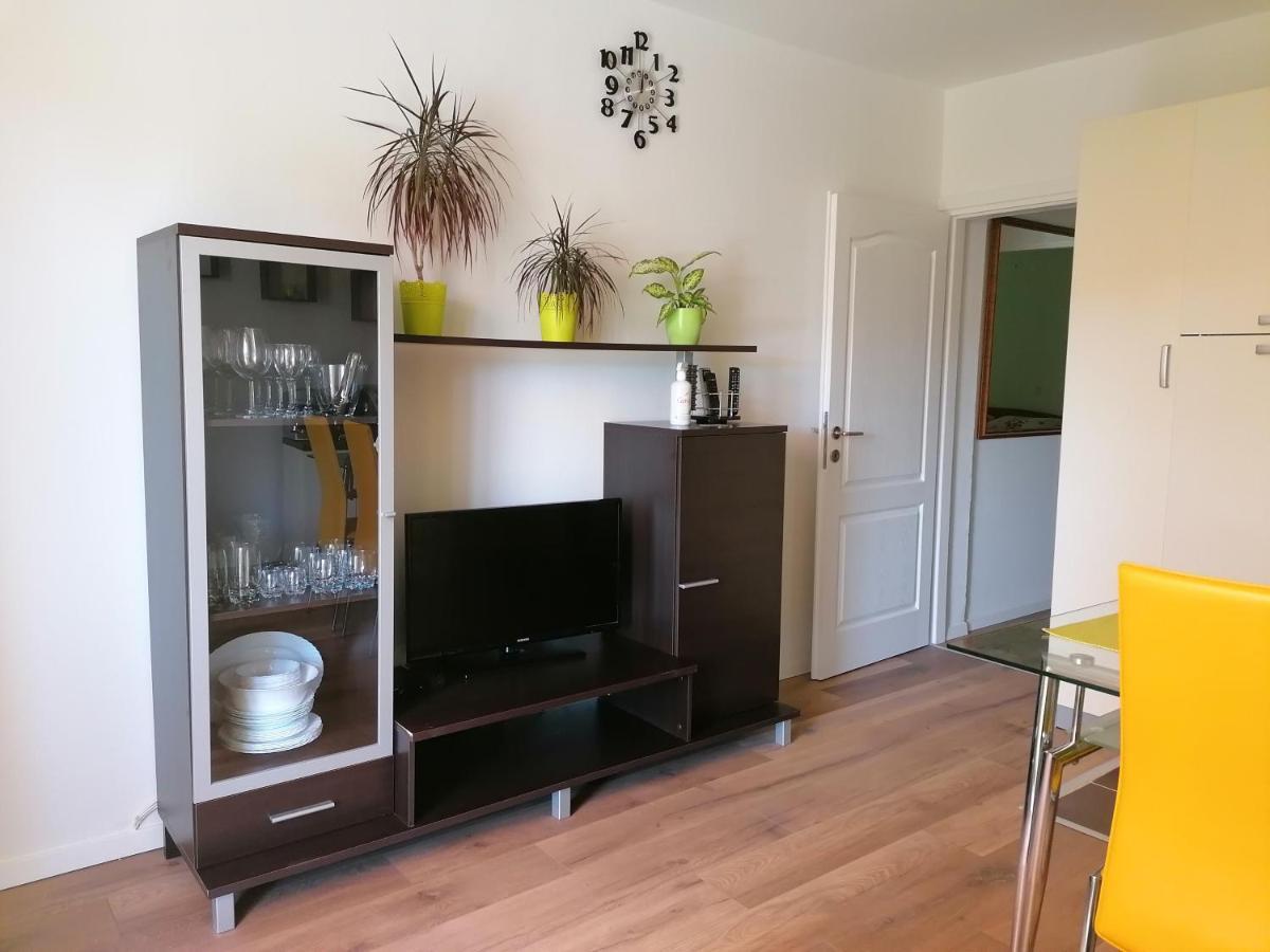 Apartment Poldrugo Cres Buitenkant foto